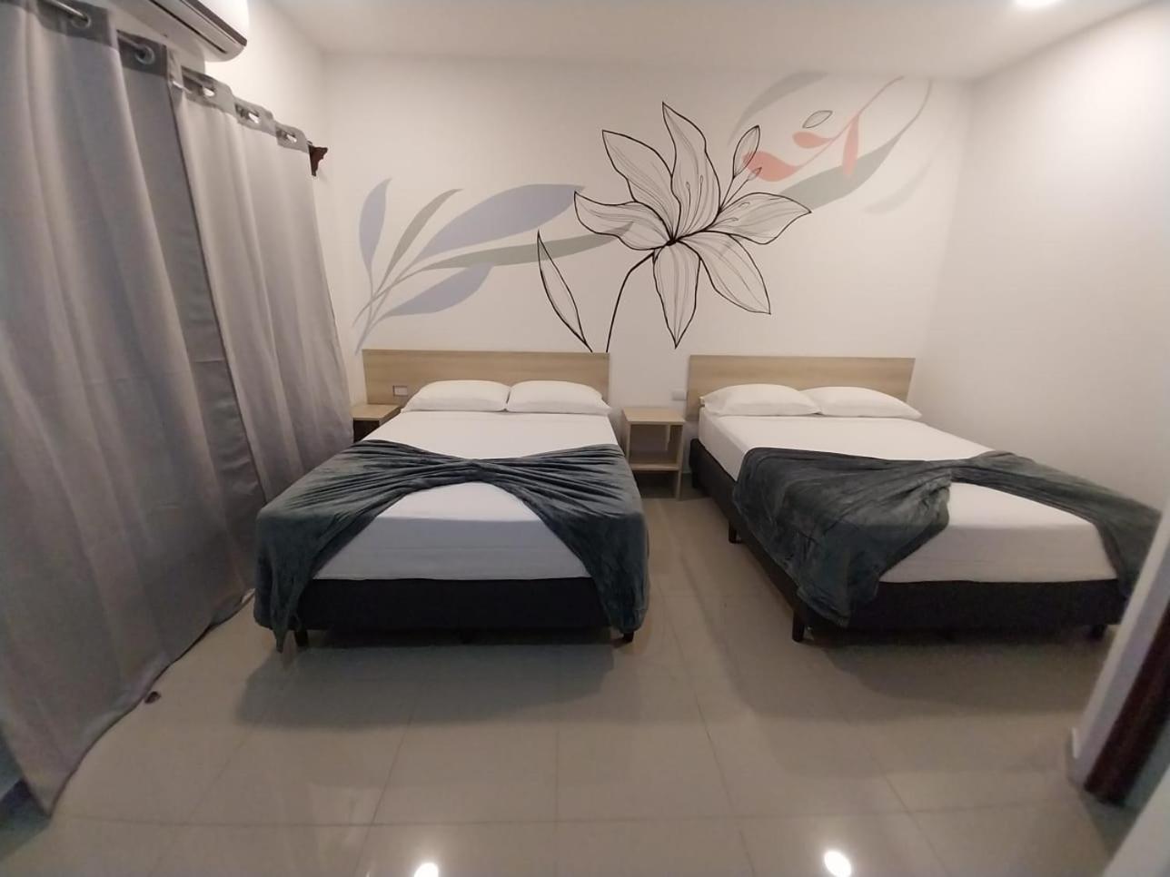 Wide Mouth Frog Quepos Hostel Мануел Антонио Екстериор снимка